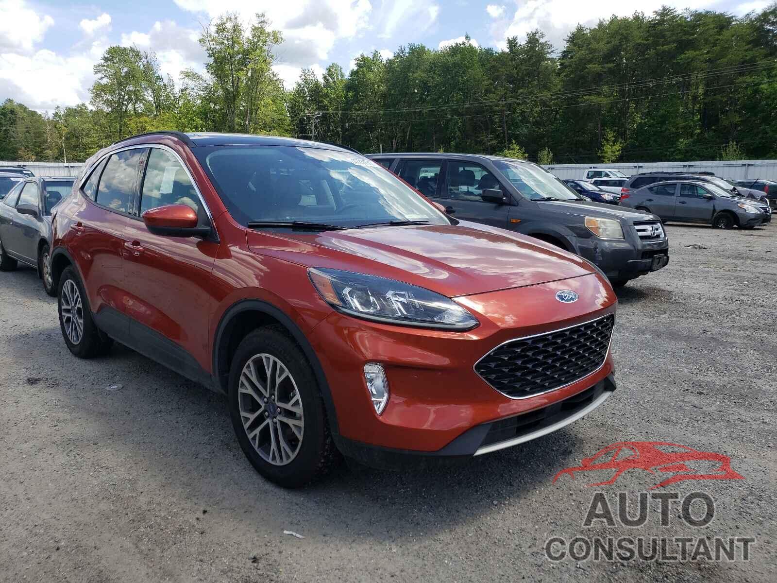 FORD ESCAPE 2020 - 1FMCU9H64LUA30528
