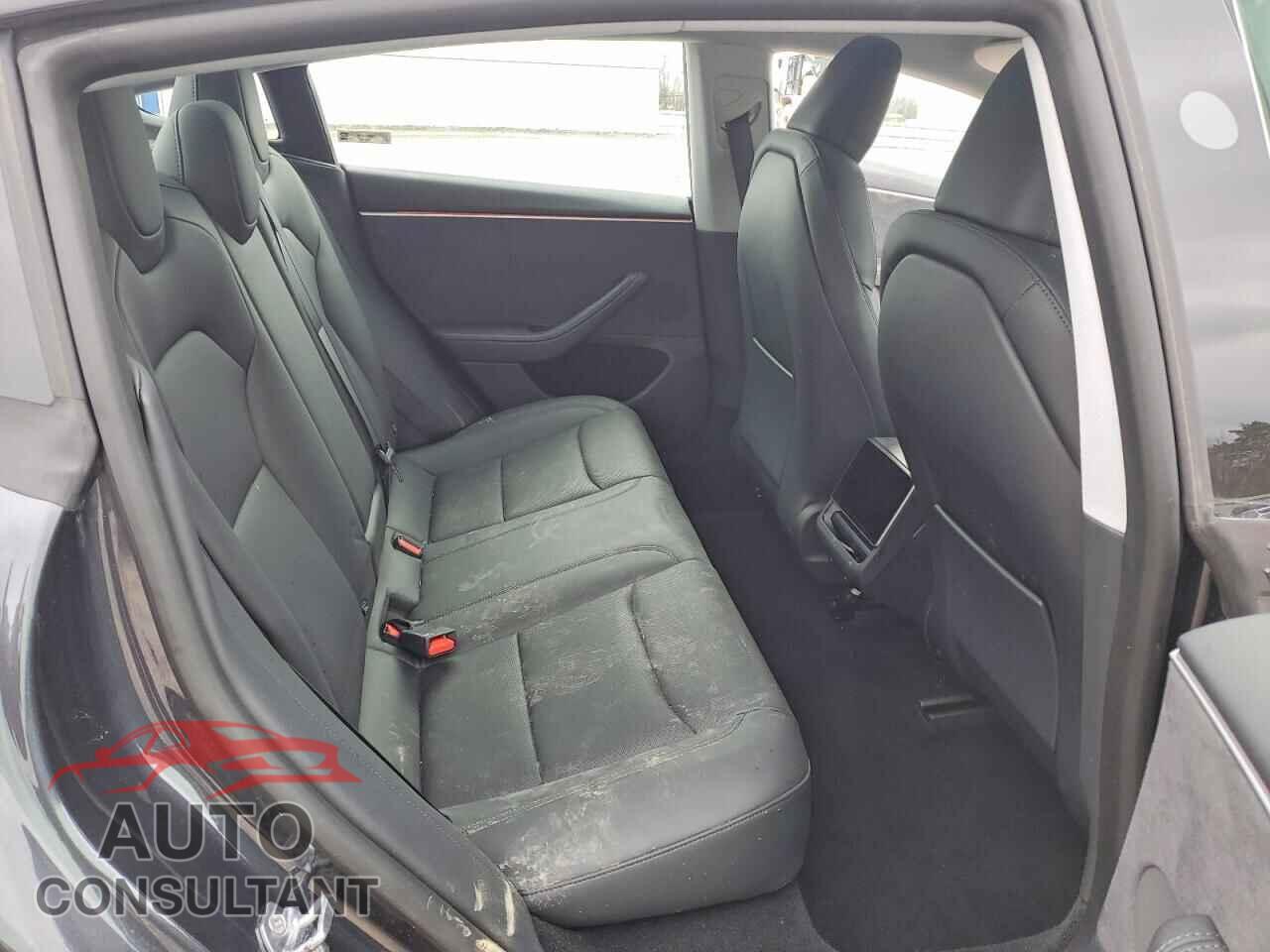 TESLA MODEL 3 2025 - 5YJ3E1EB9SF890887