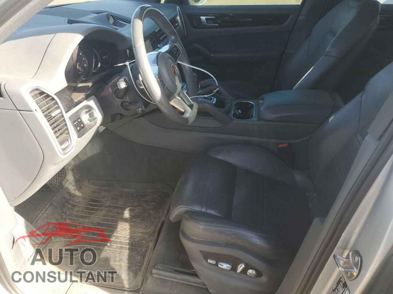 PORSCHE CAYENNE 2019 - WP1AA2AY4KDA08095
