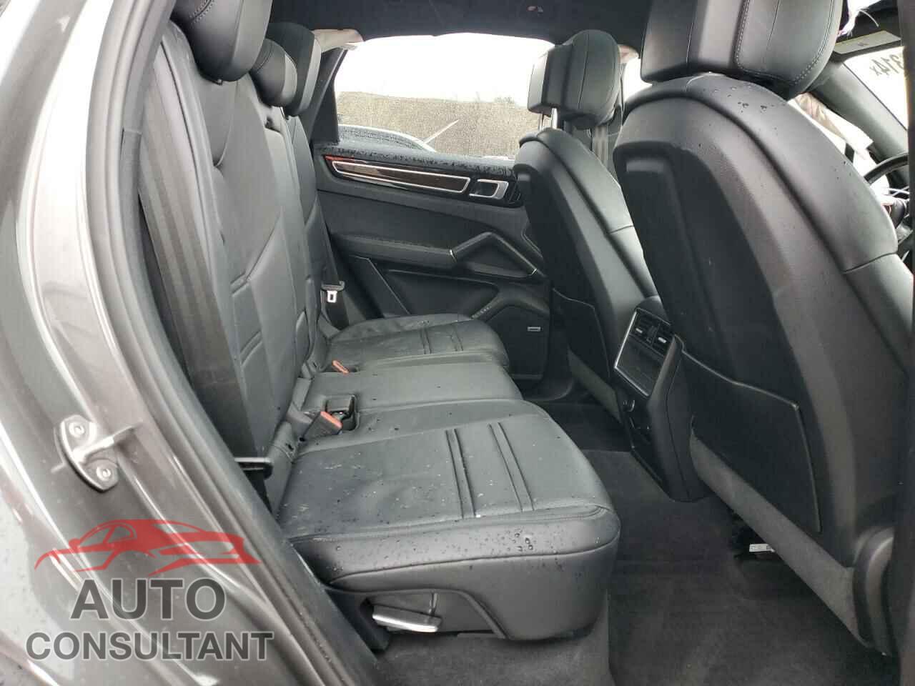 PORSCHE CAYENNE 2019 - WP1AA2AY0KDA16713