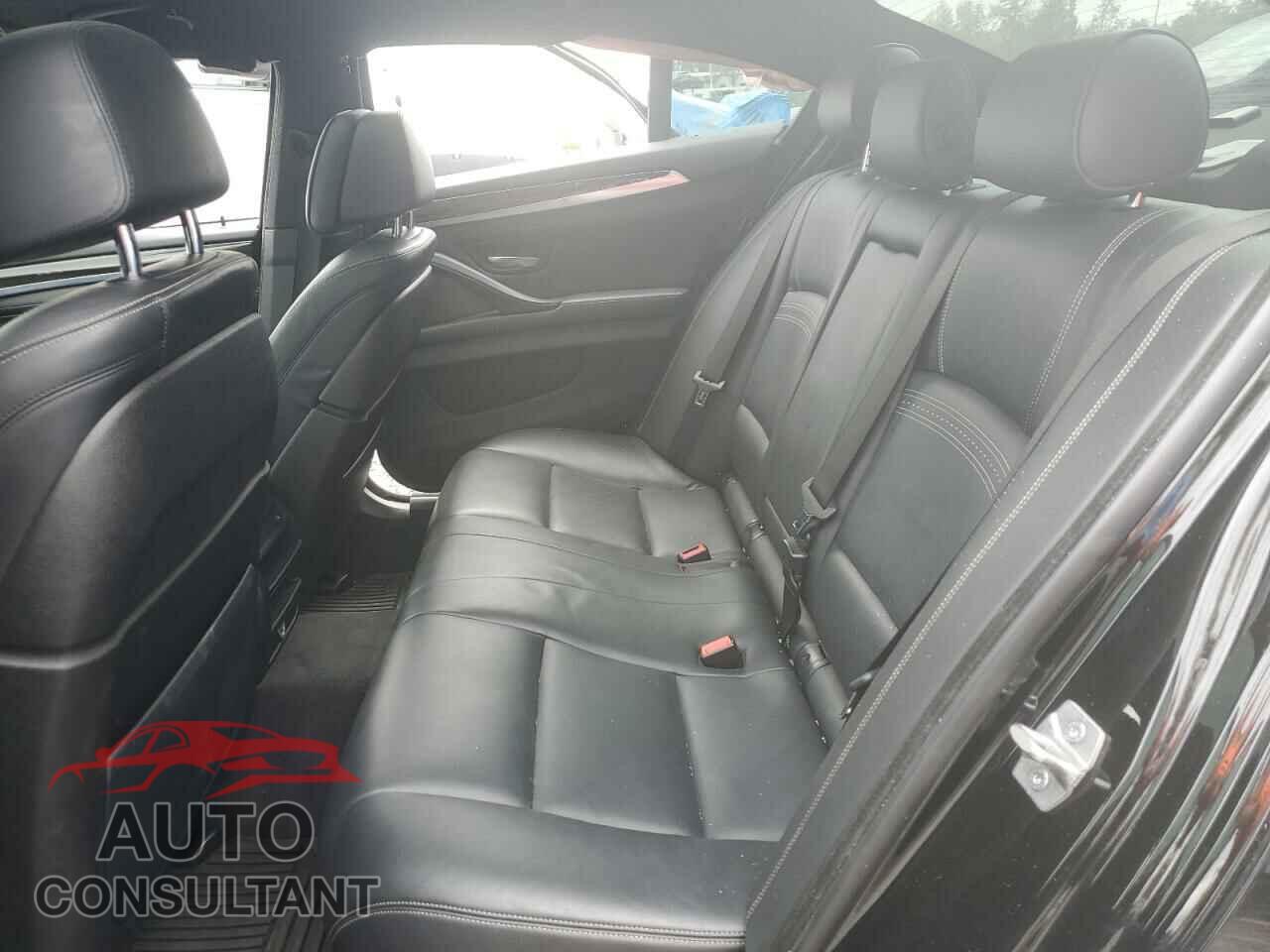 BMW 5 SERIES 2015 - WBA5B3C59FD543435