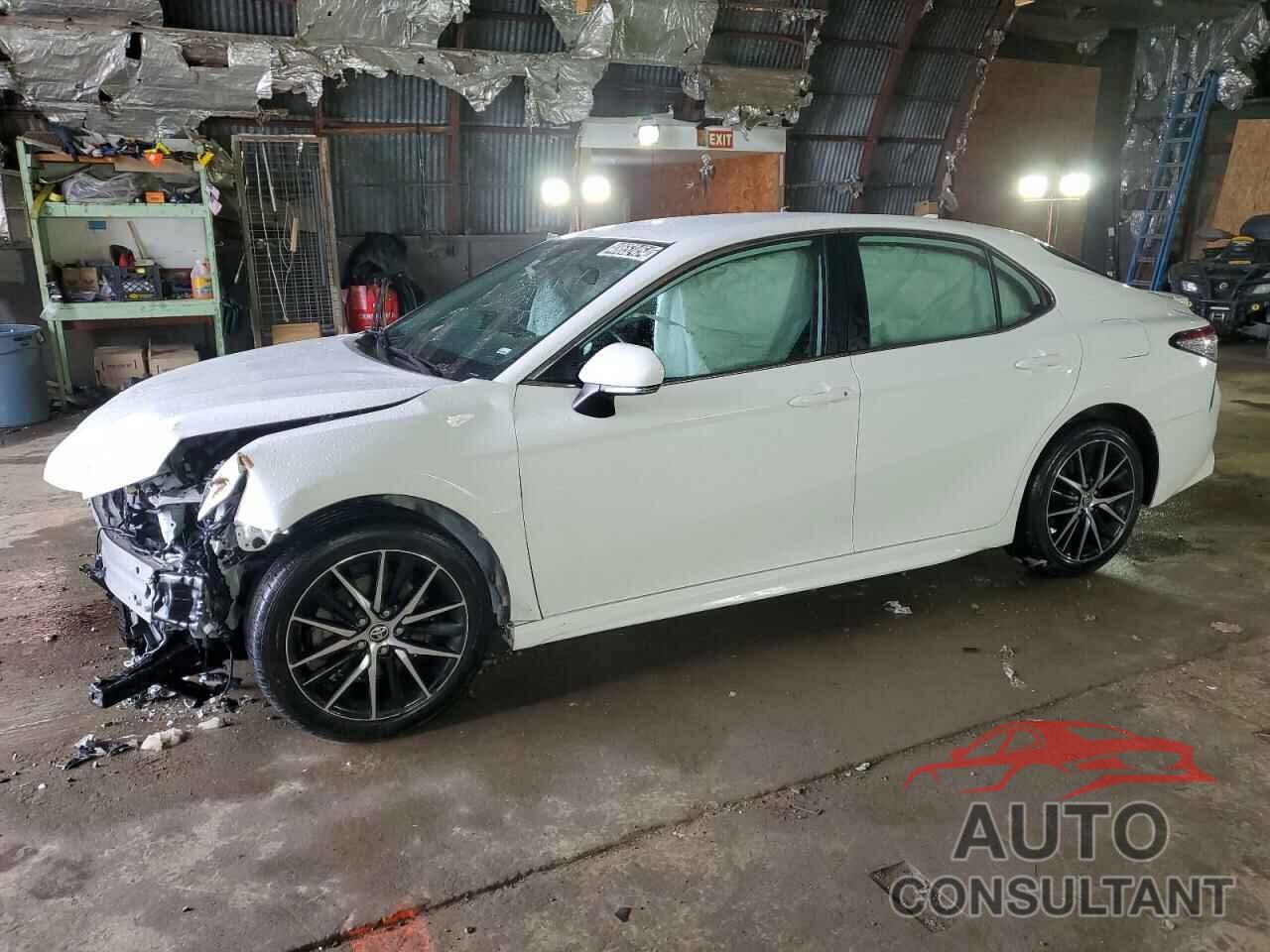 TOYOTA CAMRY 2022 - 4T1G11AKXNU678381