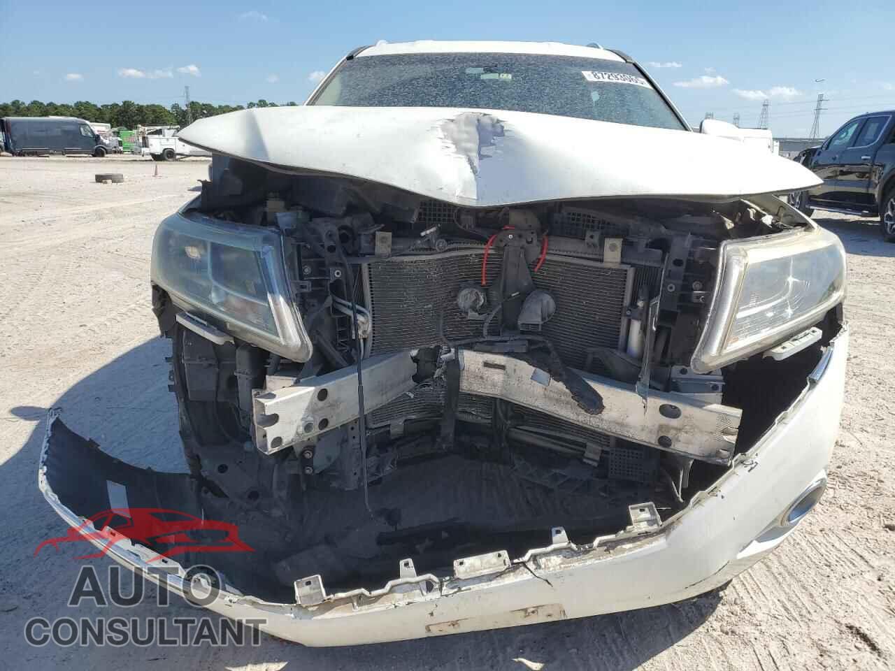 NISSAN PATHFINDER 2014 - 5N1AR2MN2EC718310
