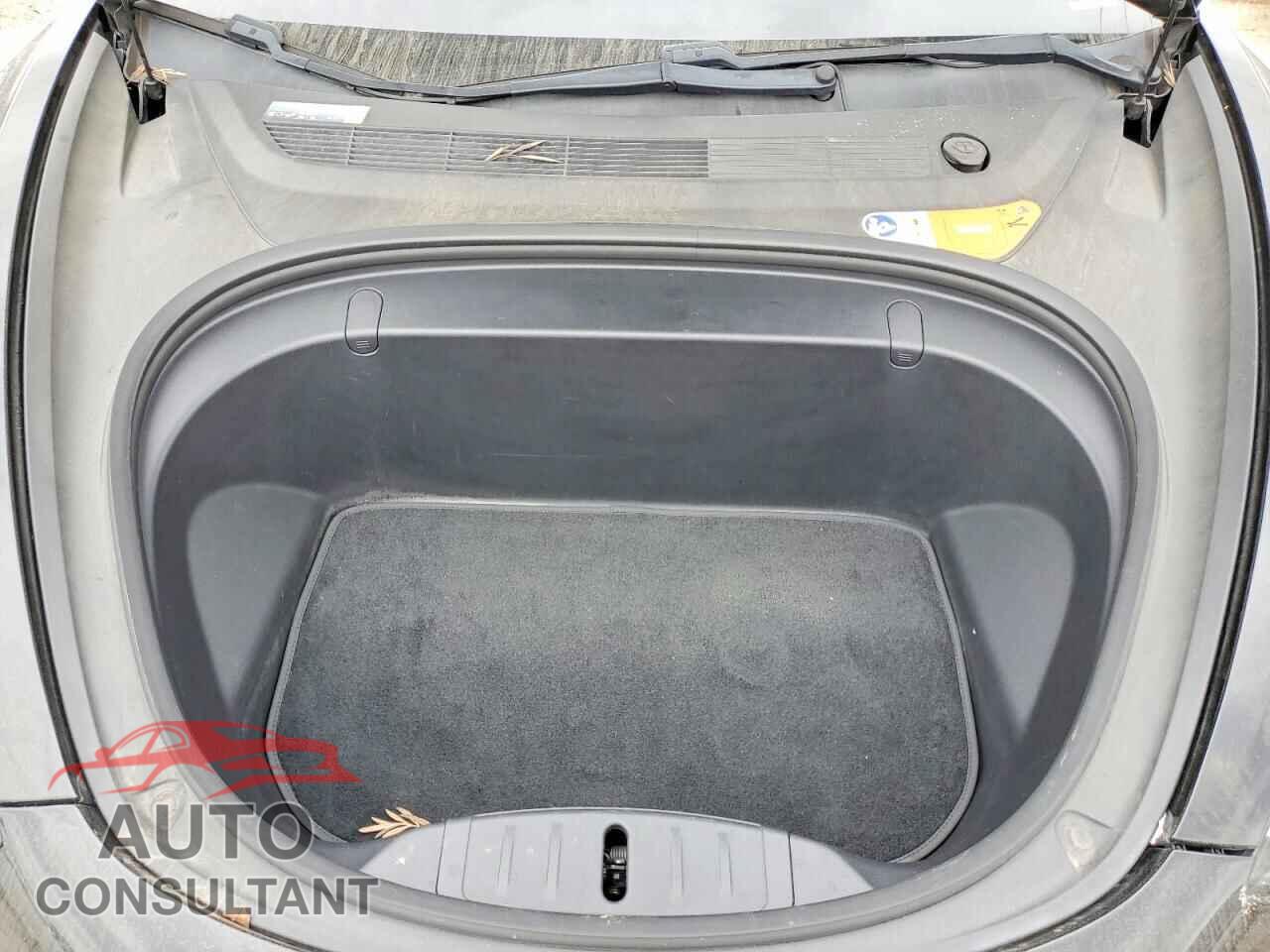 TESLA MODEL 3 2017 - 5YJ3E1EA2HF000603