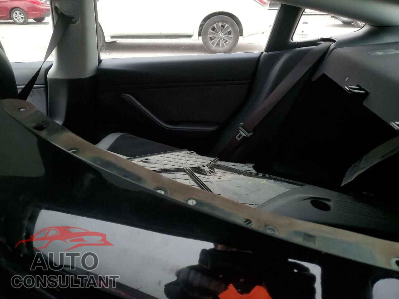 TESLA MODEL 3 2018 - 5YJ3E1EB2JF118732