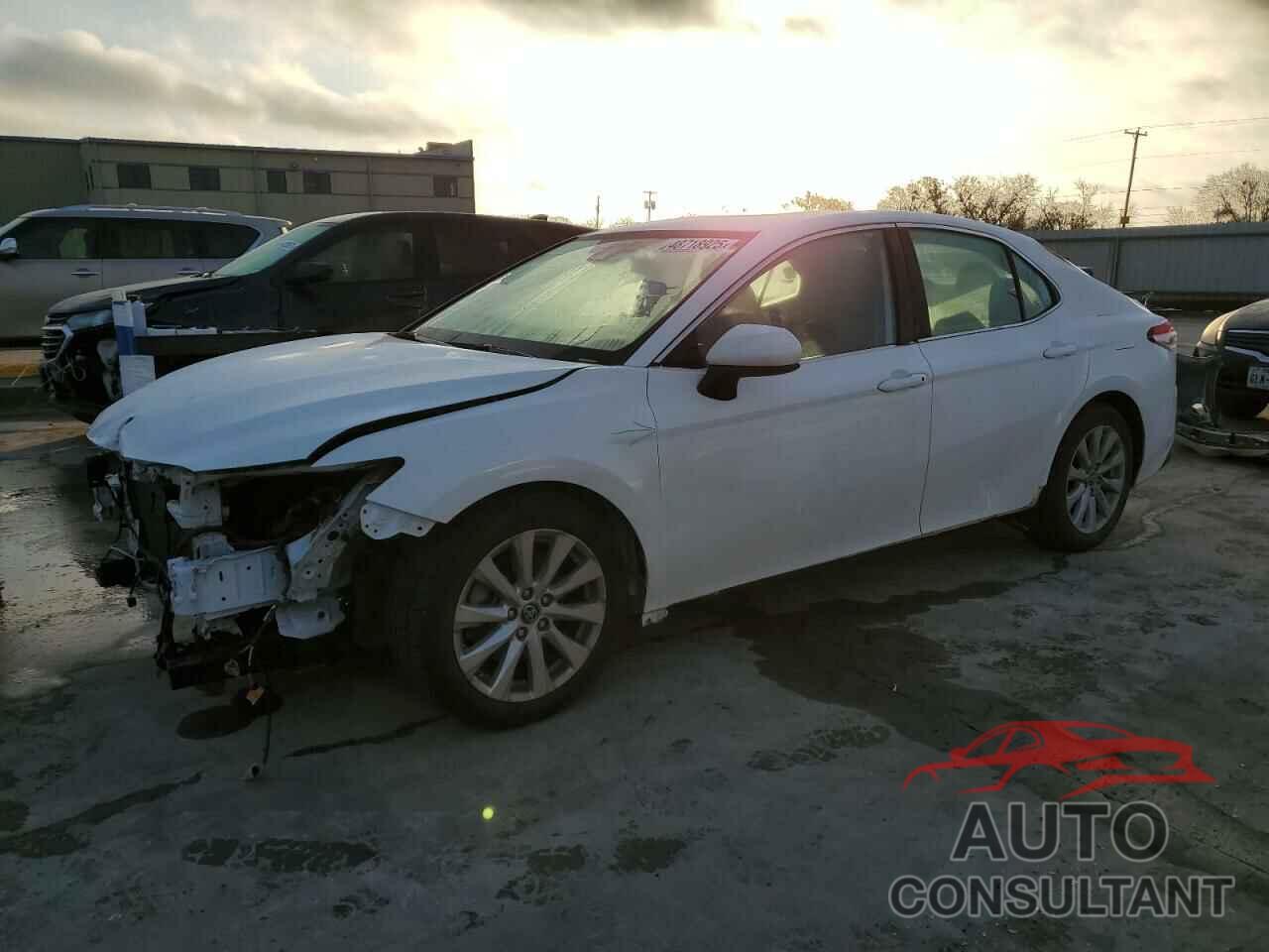TOYOTA CAMRY 2019 - 4T1B11HK2KU240871