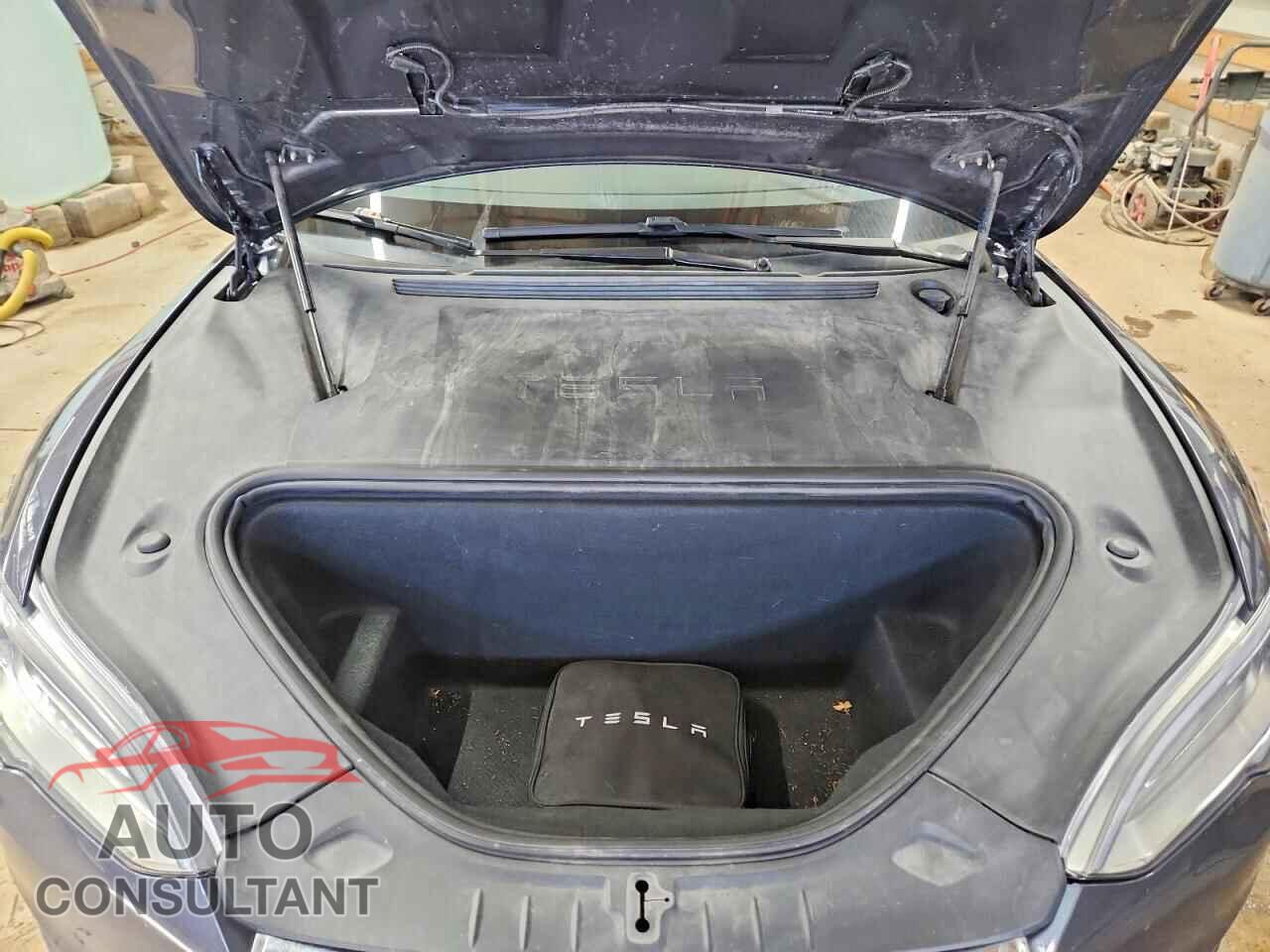 TESLA MODEL S 2020 - 5YJSA1E22LF356073