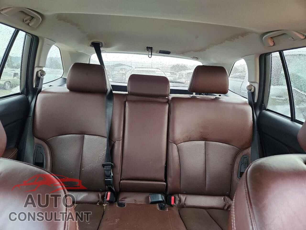 SUBARU OUTBACK 2014 - 4S4BRBPC4E3323107