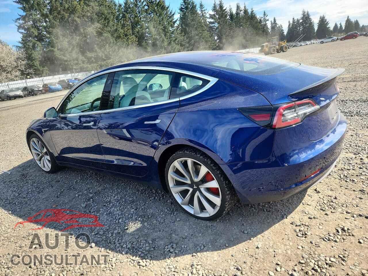 TESLA MODEL 3 2018 - 5YJ3E1EB2JF082329