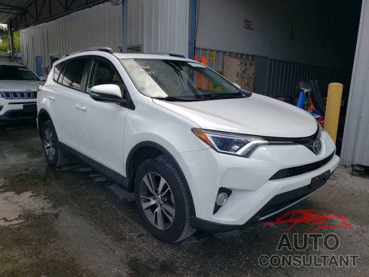 TOYOTA RAV4 2018 - JTMRFREVXJJ236357