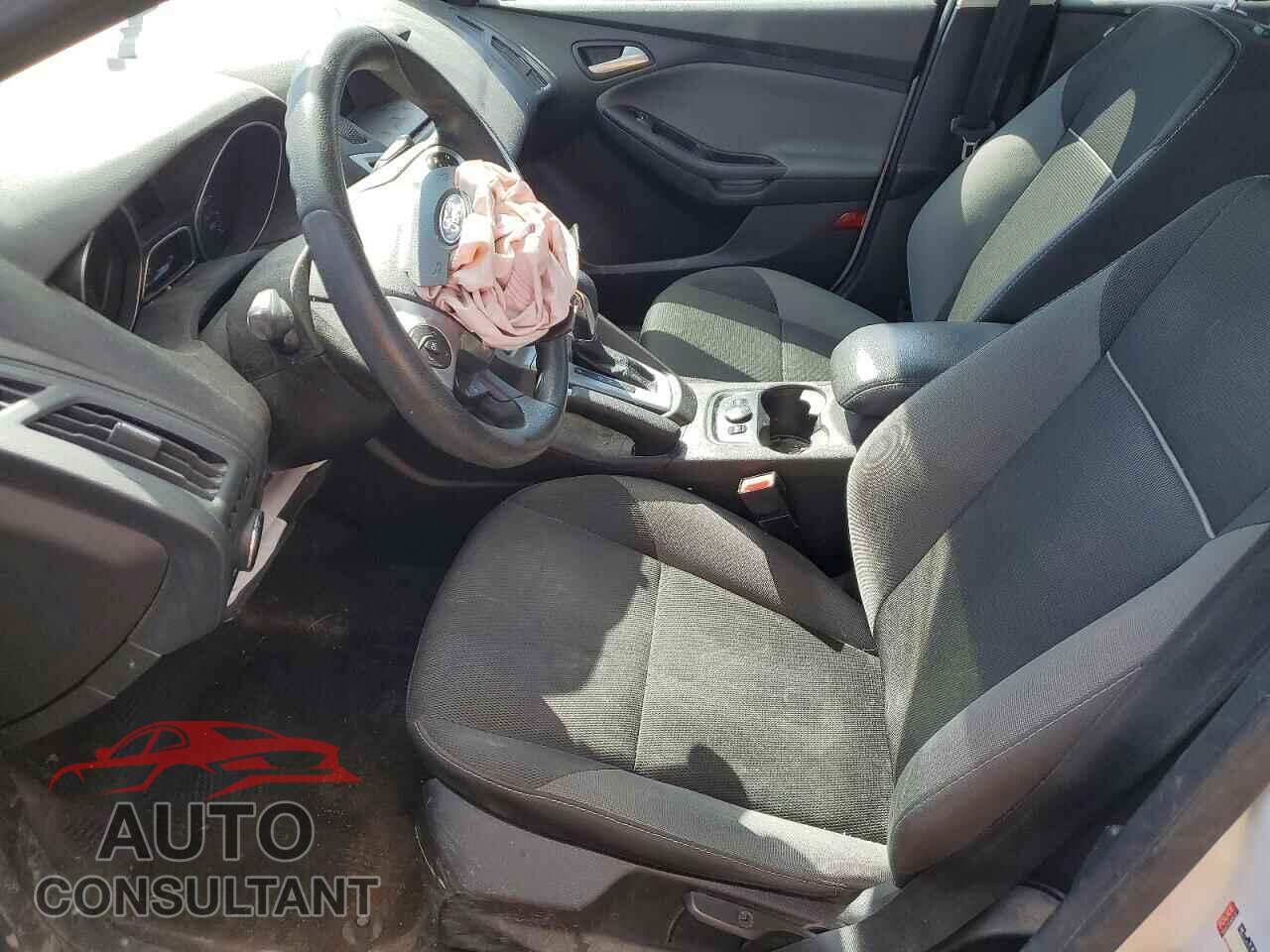 FORD FOCUS 2014 - 1FADP3F21EL214711