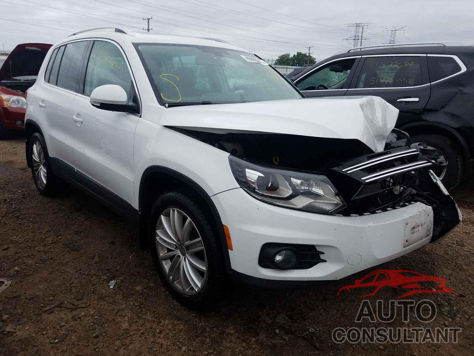 VOLKSWAGEN TIGUAN 2016 - WVGAV7AX7GW506518