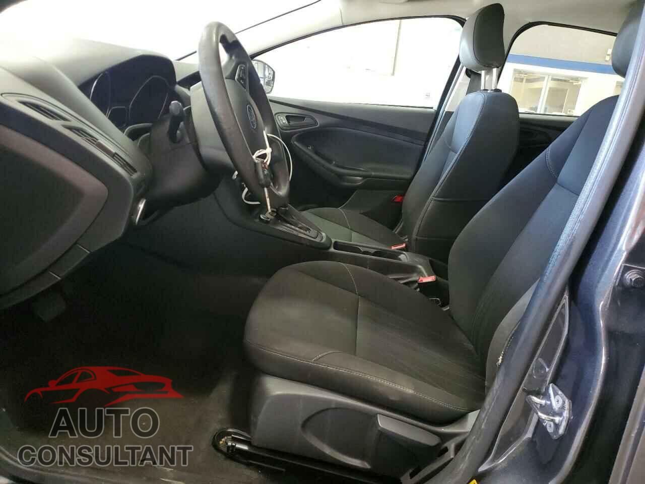 FORD FOCUS 2017 - 1FADP3E22HL208857