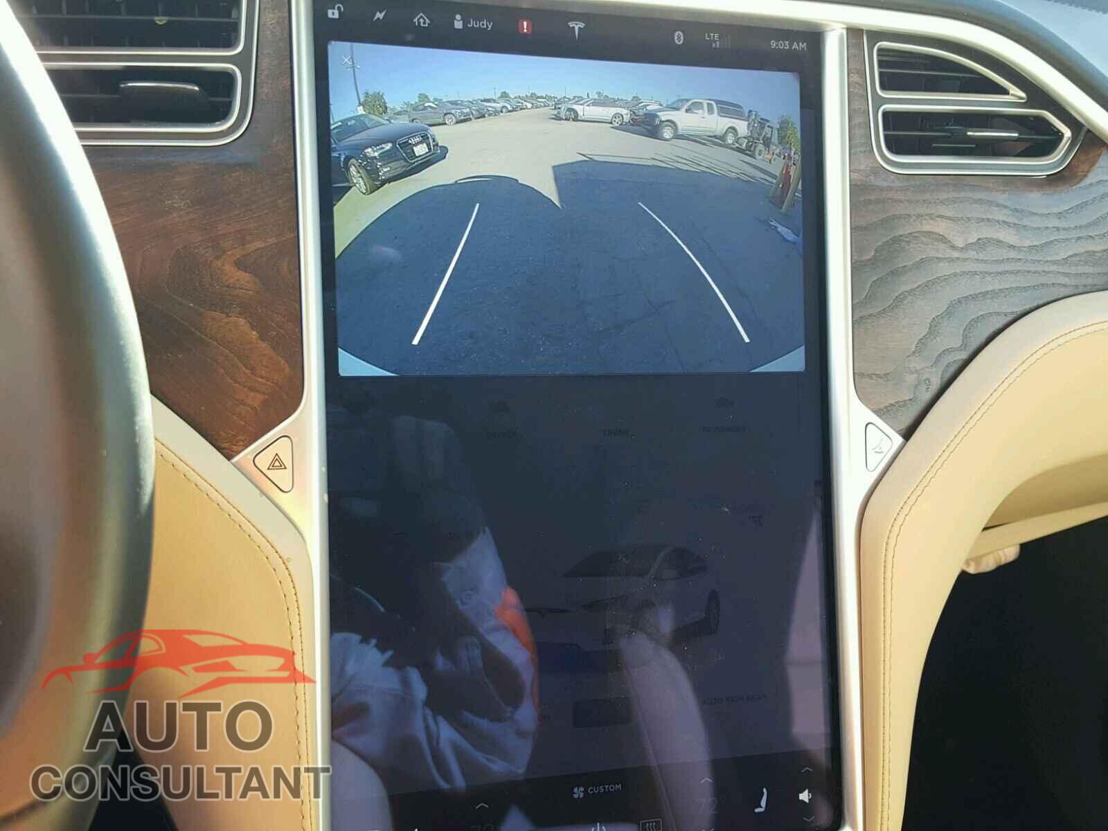 TESLA MODEL X 2017 - 5YJXCDE26HF054777