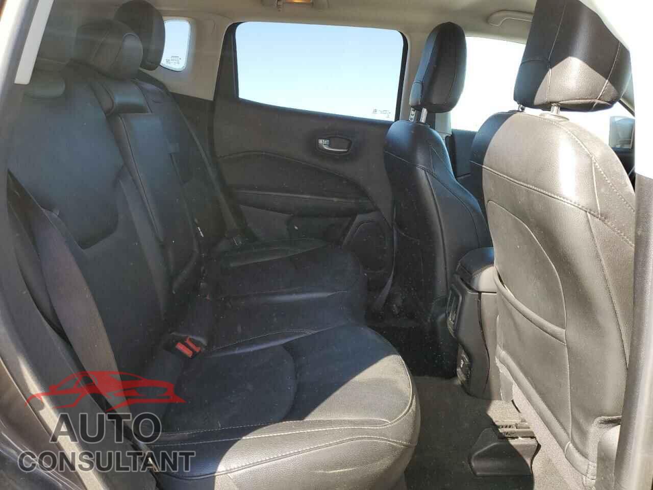 JEEP COMPASS 2021 - 3C4NJDCB6MT604376