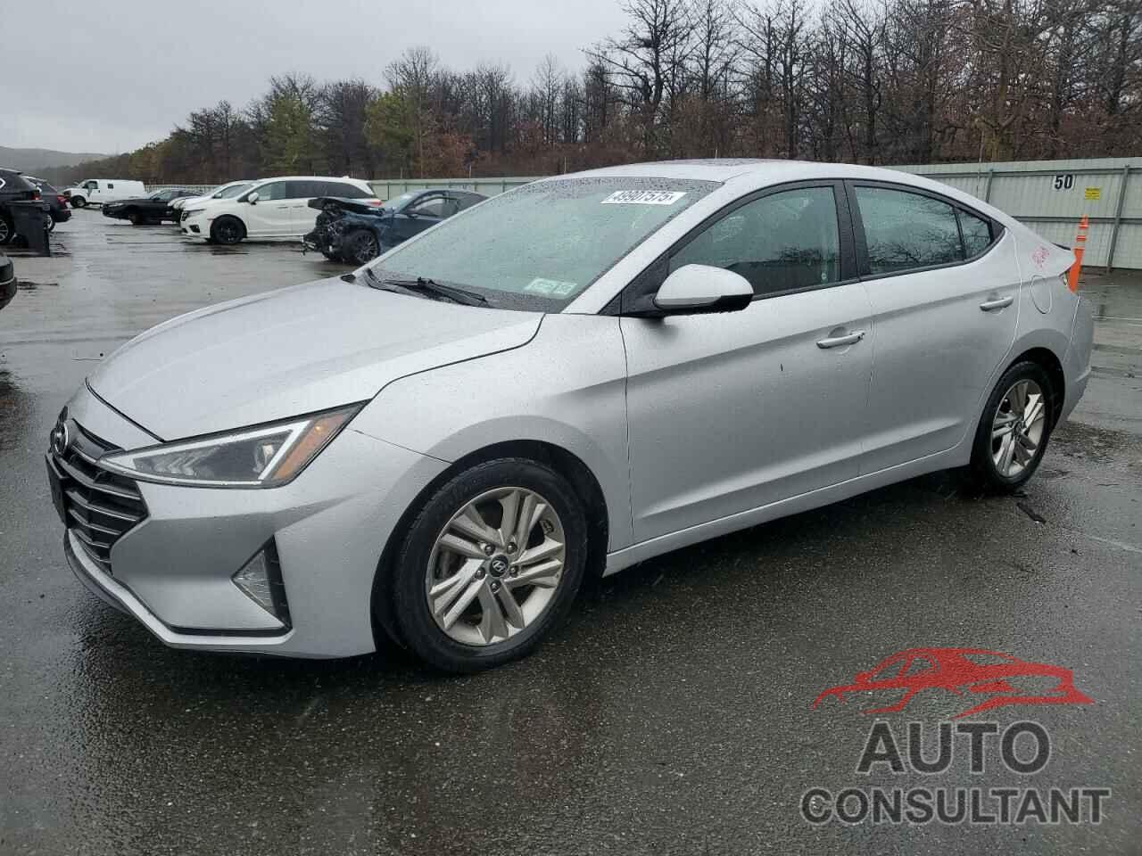 HYUNDAI ELANTRA 2019 - 5NPD84LF7KH420278