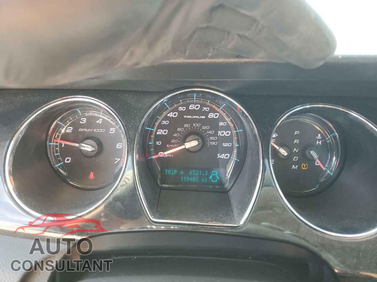 FORD TAURUS 2011 - 1FAHP2FW7BG132355