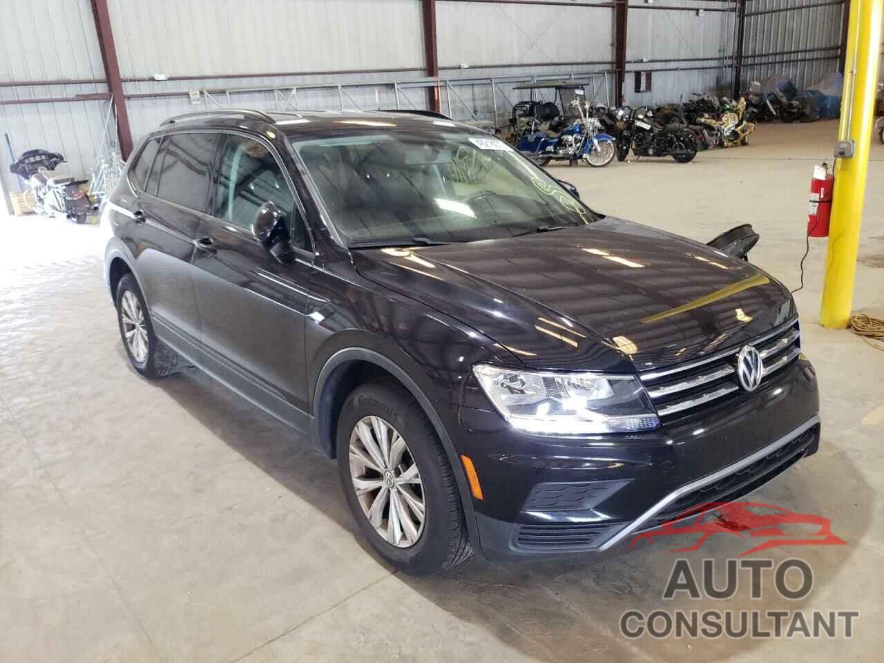 VOLKSWAGEN TIGUAN 2018 - 3VV1B7AX9JM075220