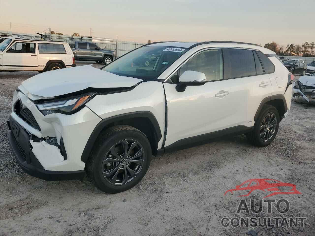 TOYOTA RAV4 2022 - JTMB6RFV7ND529234