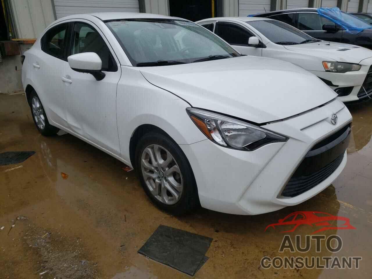 TOYOTA YARIS 2018 - 3MYDLBYV3JY328266