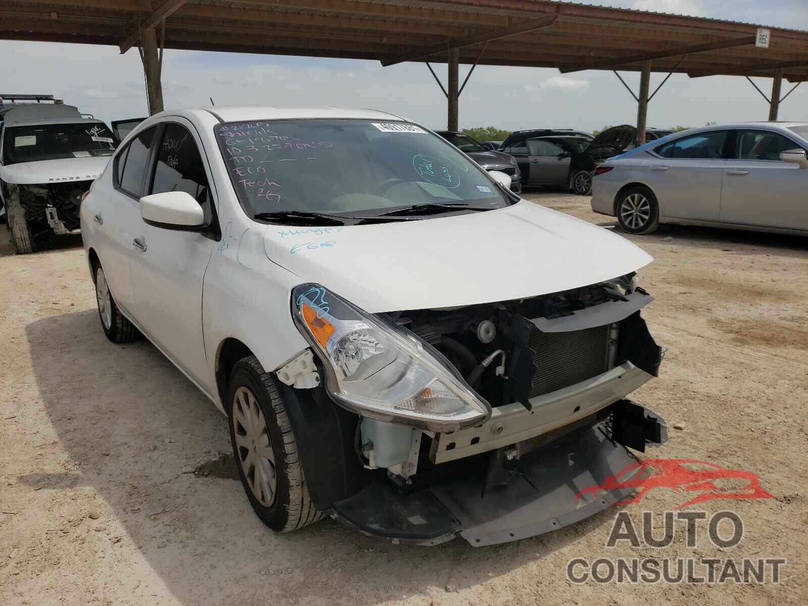 NISSAN VERSA 2017 - 3N1CN7AP2HL887024