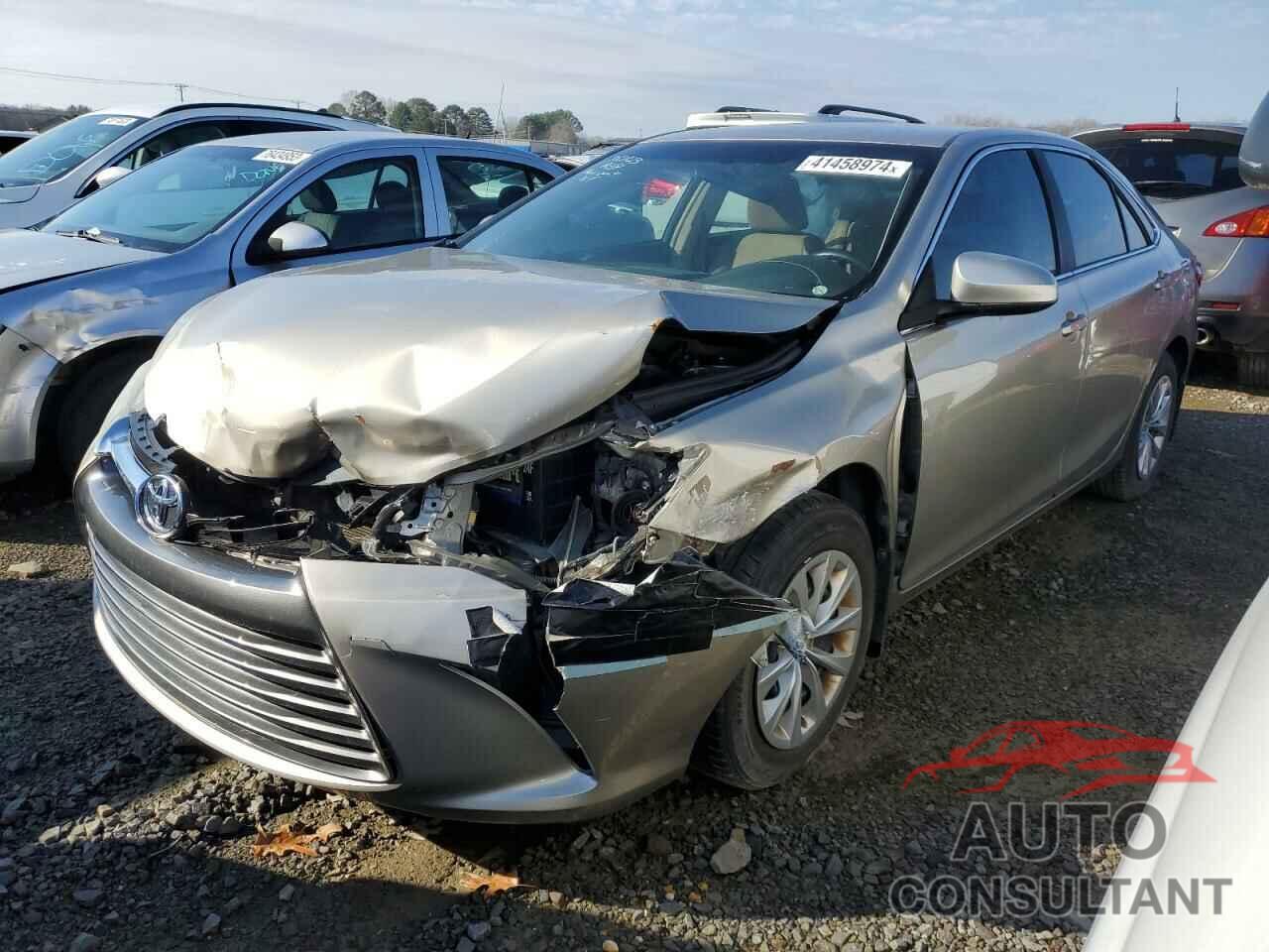 TOYOTA CAMRY 2016 - 4T4BF1FK7GR555862