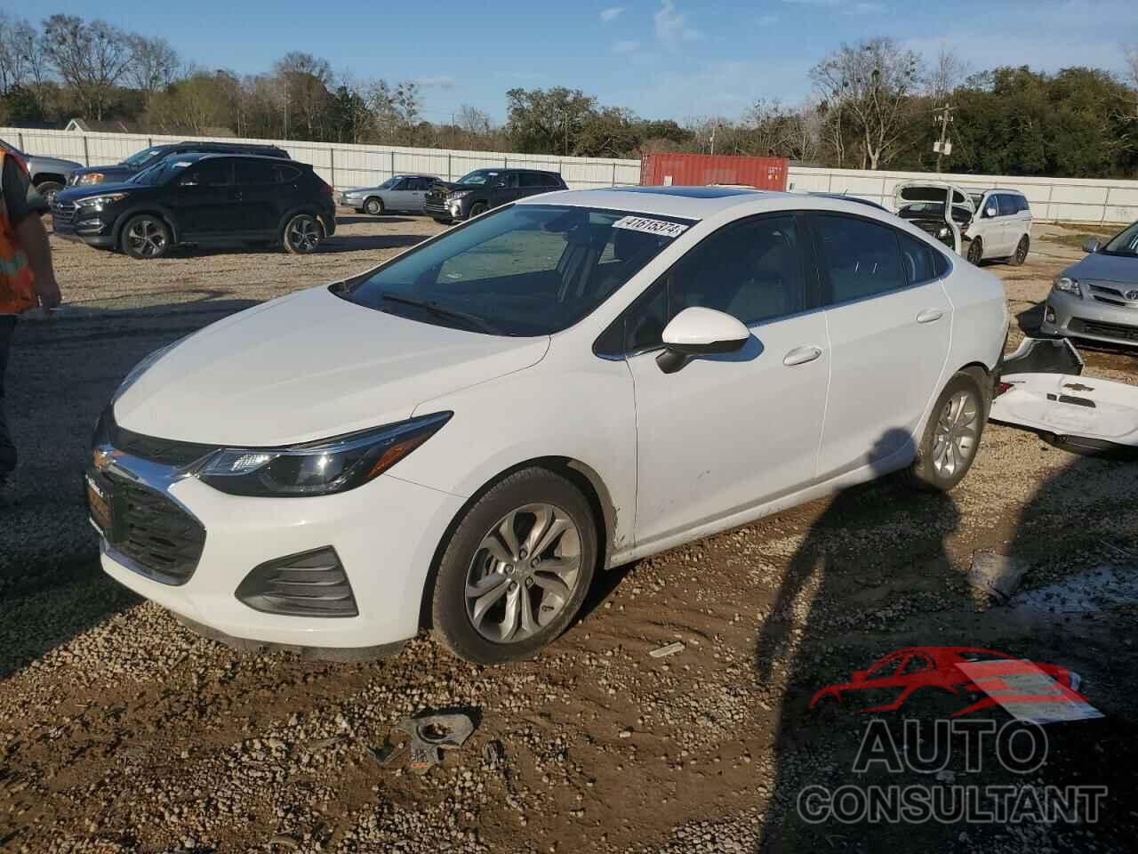 CHEVROLET CRUZE 2019 - 1G1BE5SMXK7137795