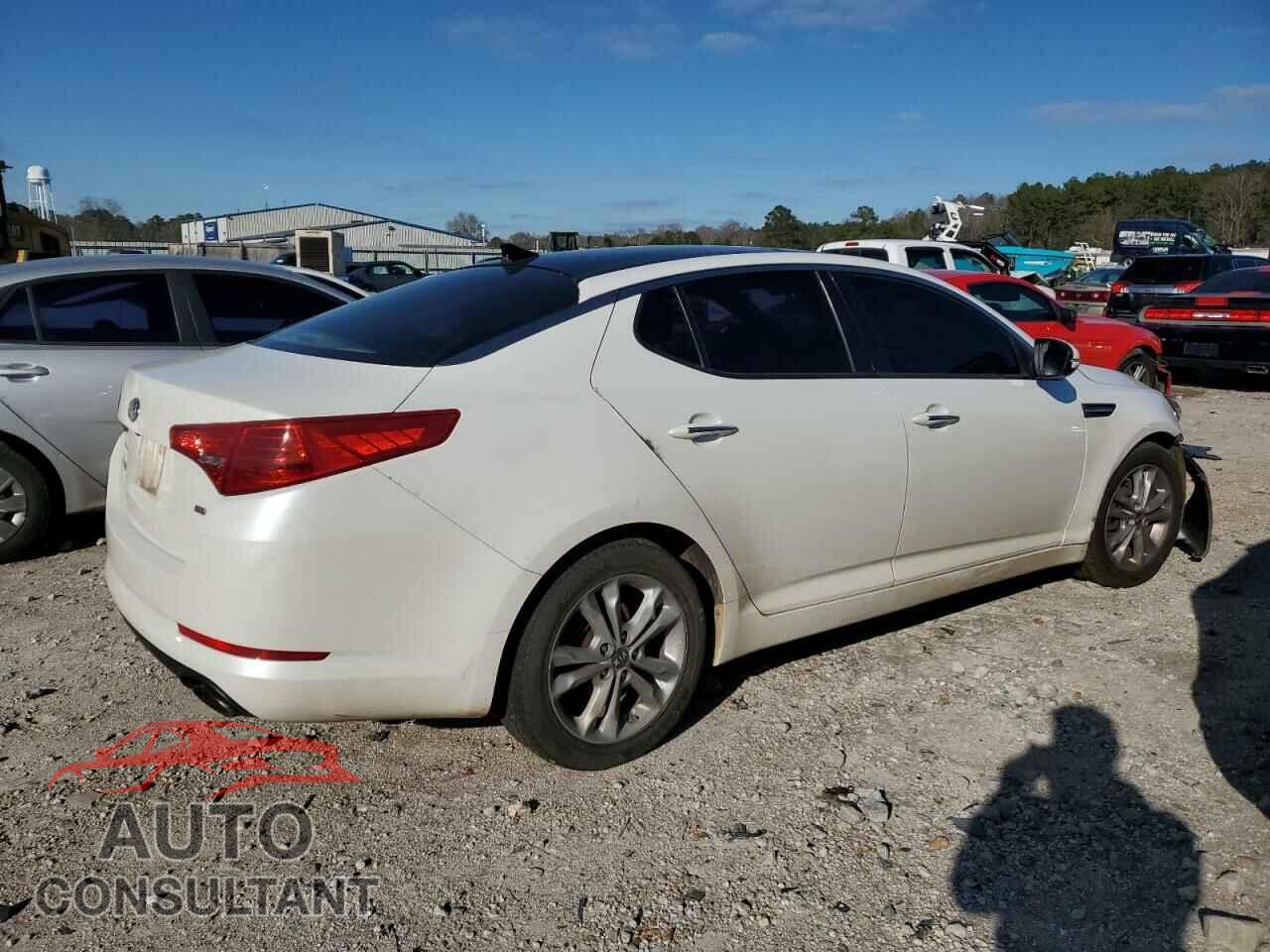 KIA OPTIMA 2011 - KNAGN4A74B5086452