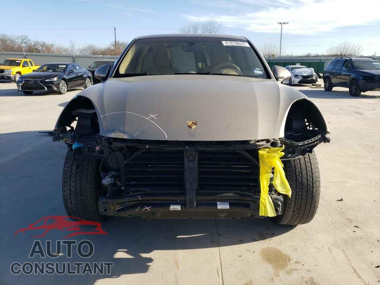 PORSCHE CAYENNE 2016 - WP1AA2A20GLA11455
