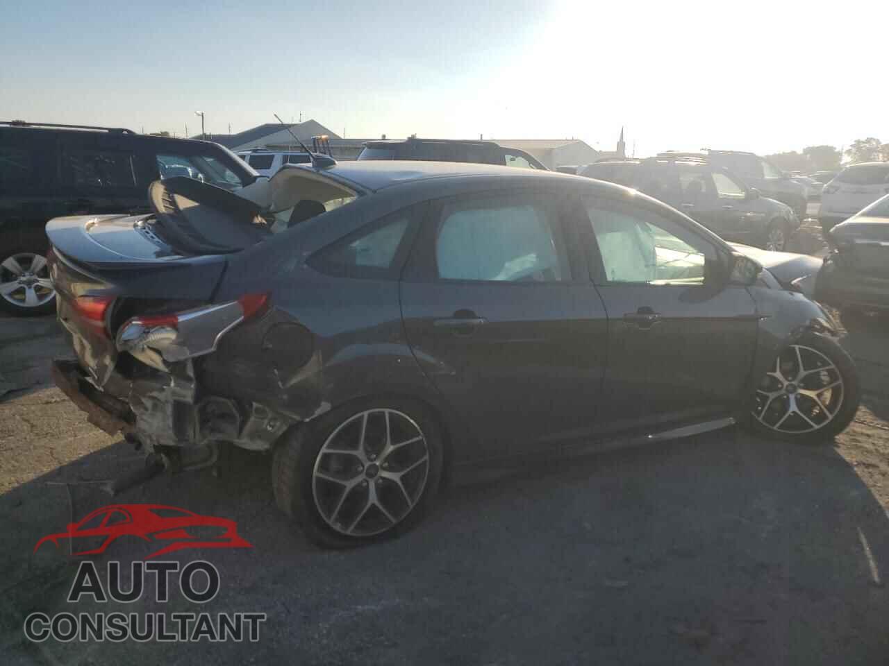 FORD FOCUS 2015 - 1FADP3F2XFL356430