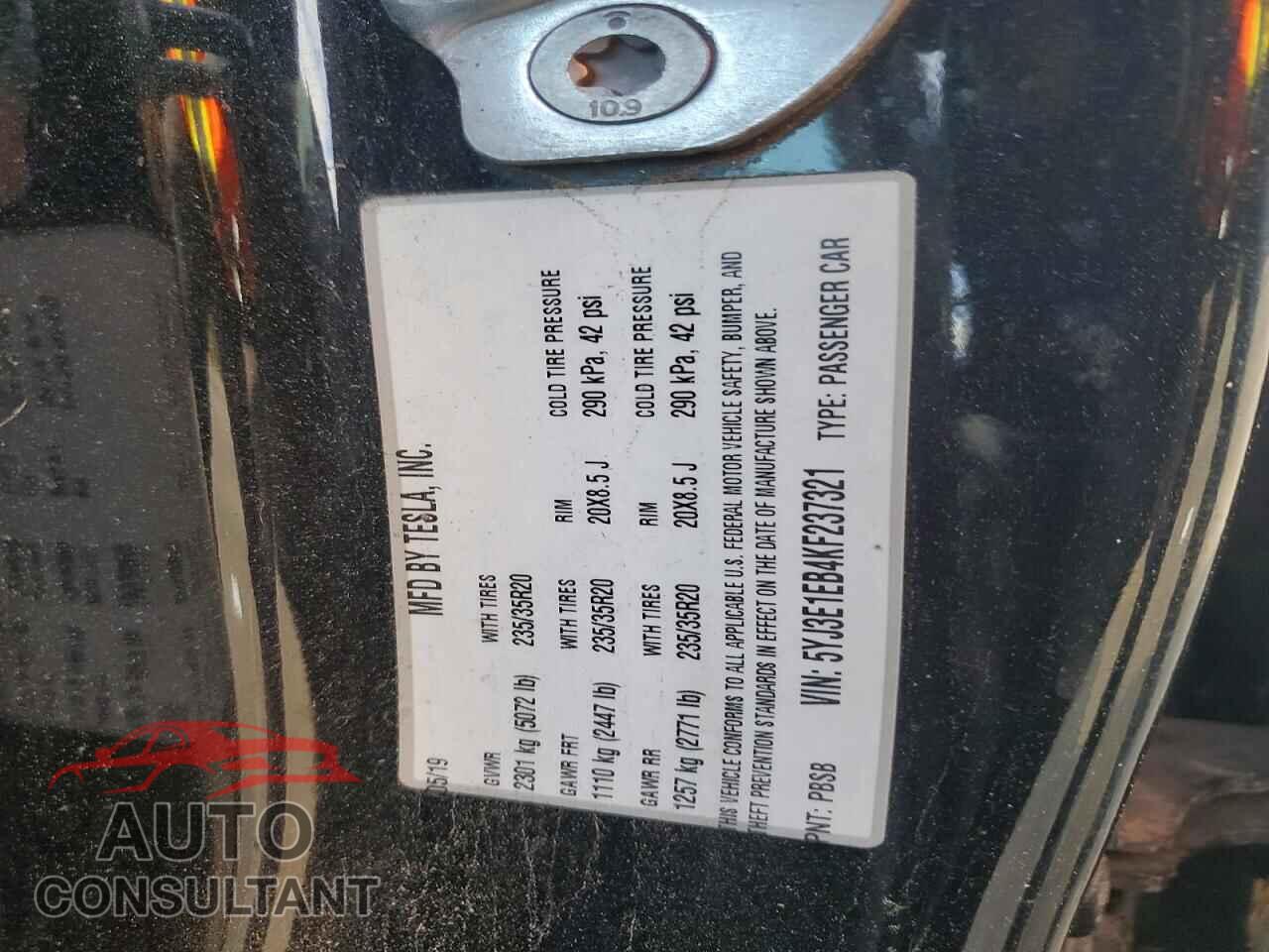 TESLA MODEL 3 2019 - 5YJ3E1EB4KF237321
