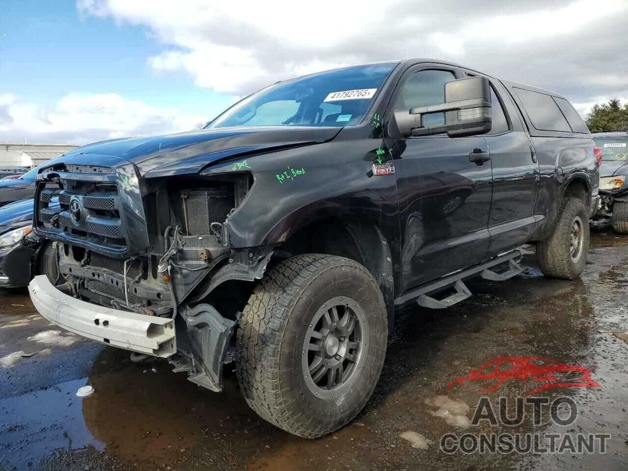 TOYOTA TUNDRA 2011 - 5TFUY5F10BX185040
