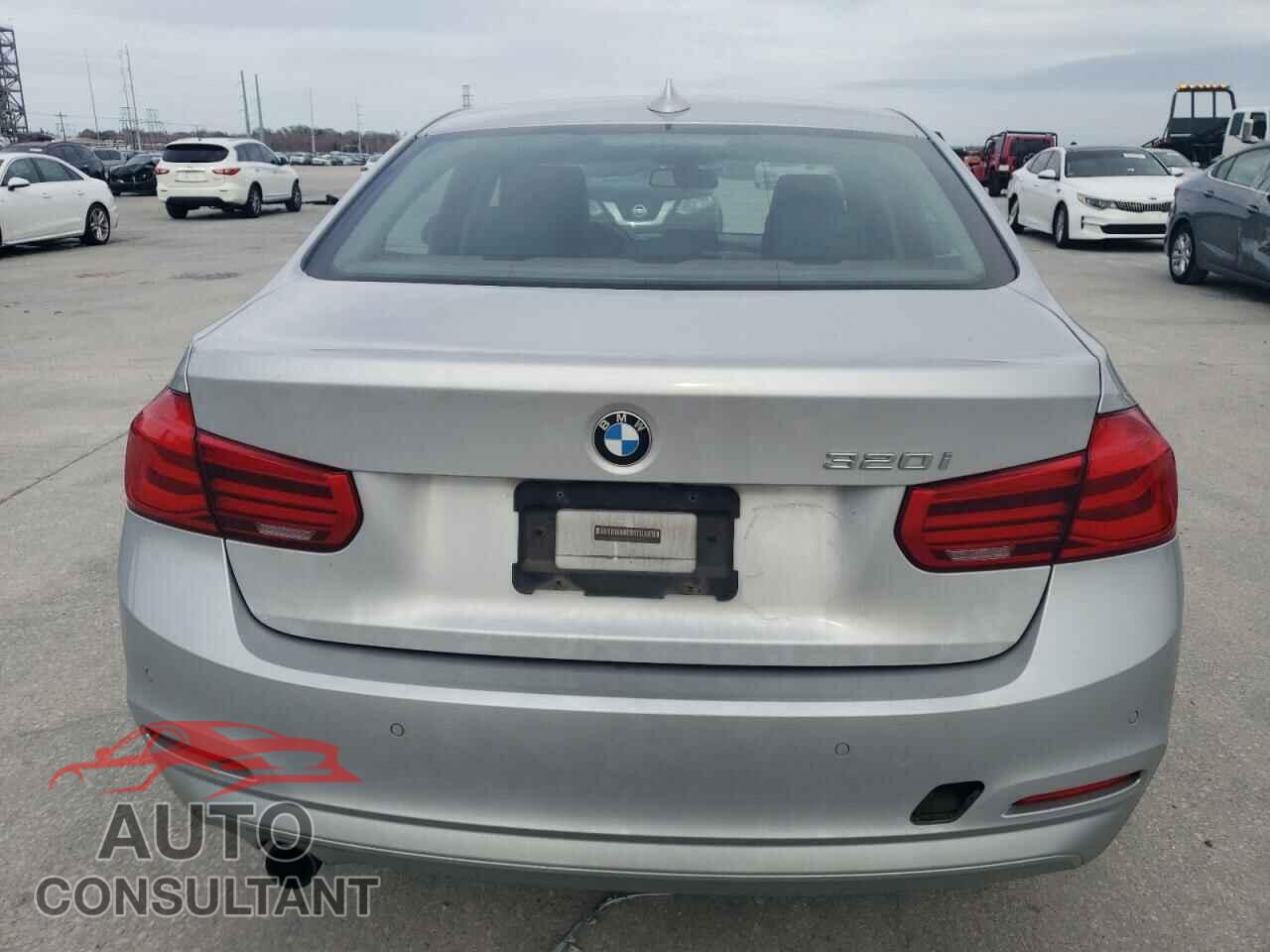 BMW 3 SERIES 2016 - WBA8E1G58GNT35612