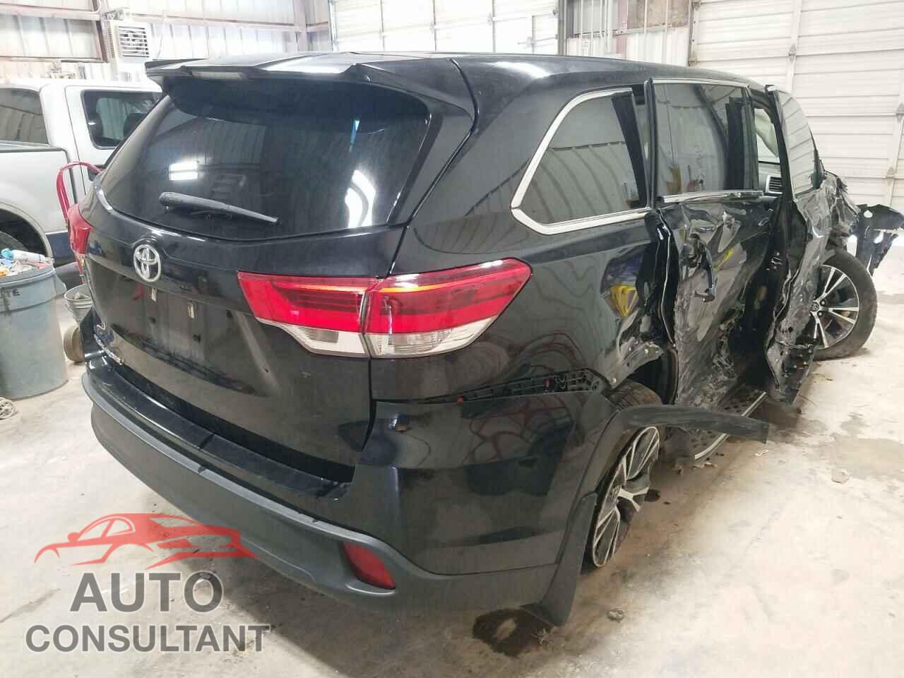 TOYOTA HIGHLANDER 2017 - 5TDZZRFH2HS221090