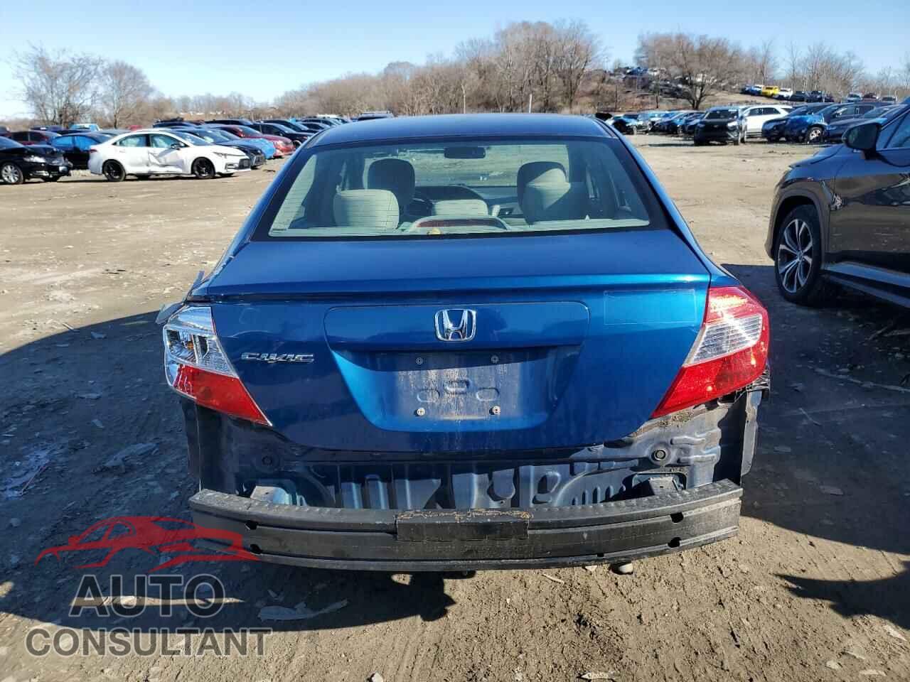 HONDA CIVIC 2012 - 2HGFB2F86CH579381