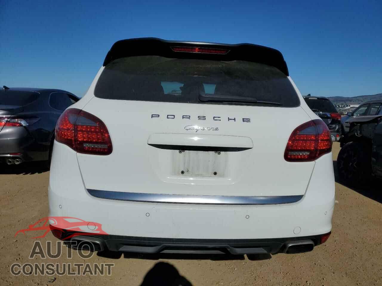 PORSCHE CAYENNE 2013 - WP1AA2A29DLA01034