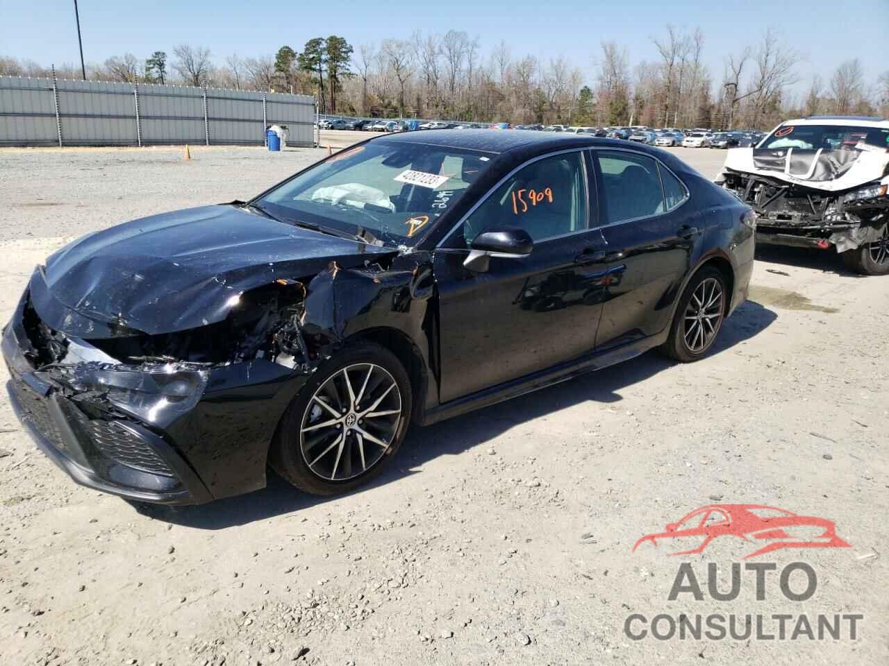 TOYOTA CAMRY 2022 - 4T1G11AK6NU676871