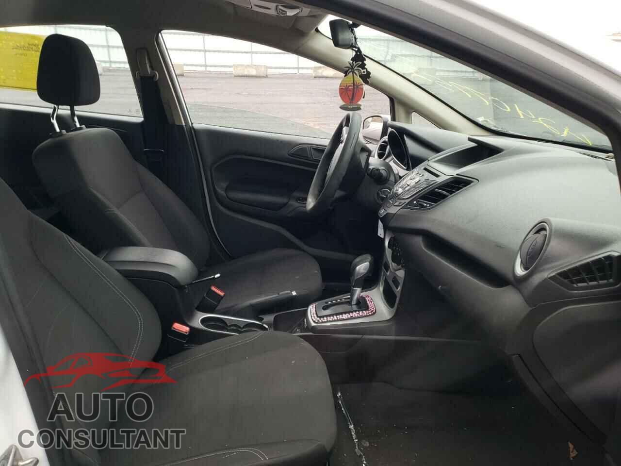 FORD FIESTA 2017 - 3FADP4EJ7HM113111