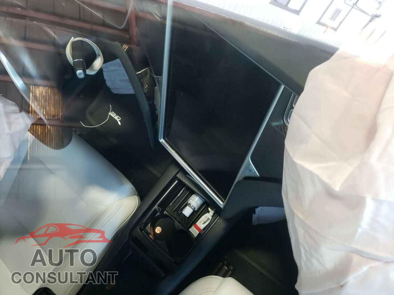 TESLA MODEL S 2017 - 5YJSA1E28HF229982