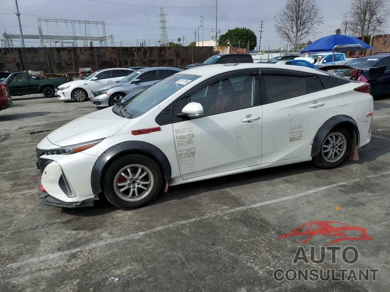 TOYOTA PRIUS 2020 - JTDKARFPXL3146603