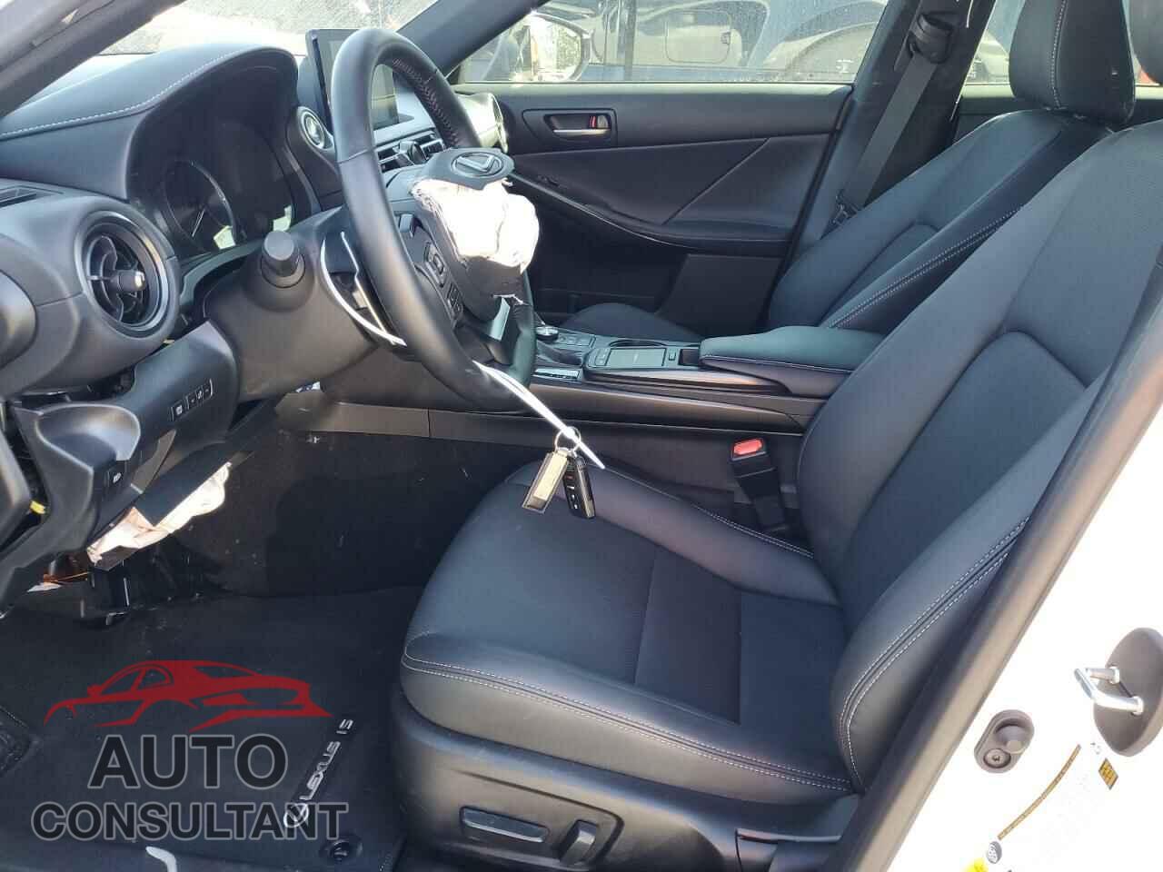 LEXUS IS 2024 - JTHCA1D20R5129947