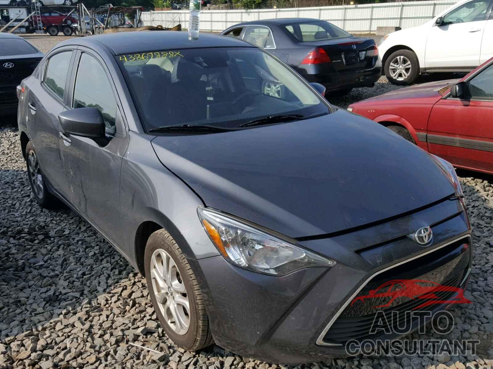 TOYOTA YARIS 2017 - 3MYDLBYV2HY189130