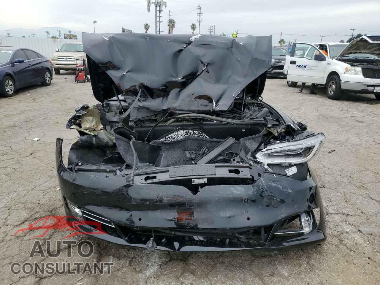 TESLA MODEL S 2018 - 5YJSA1E20JF280916