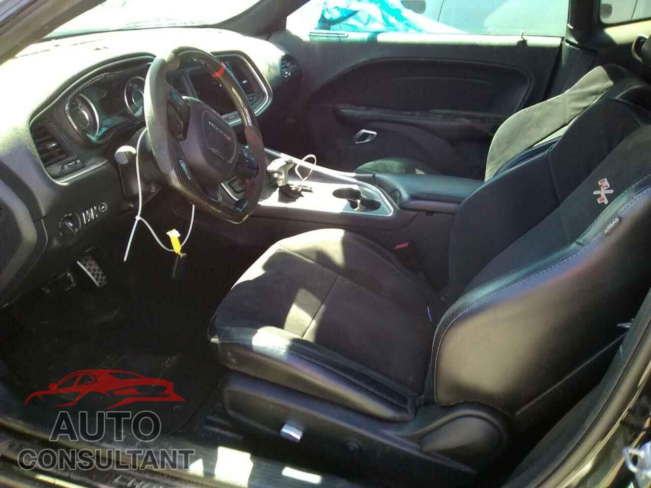 DODGE CHALLENGER 2015 - 2C3CDZFJ8FH701304