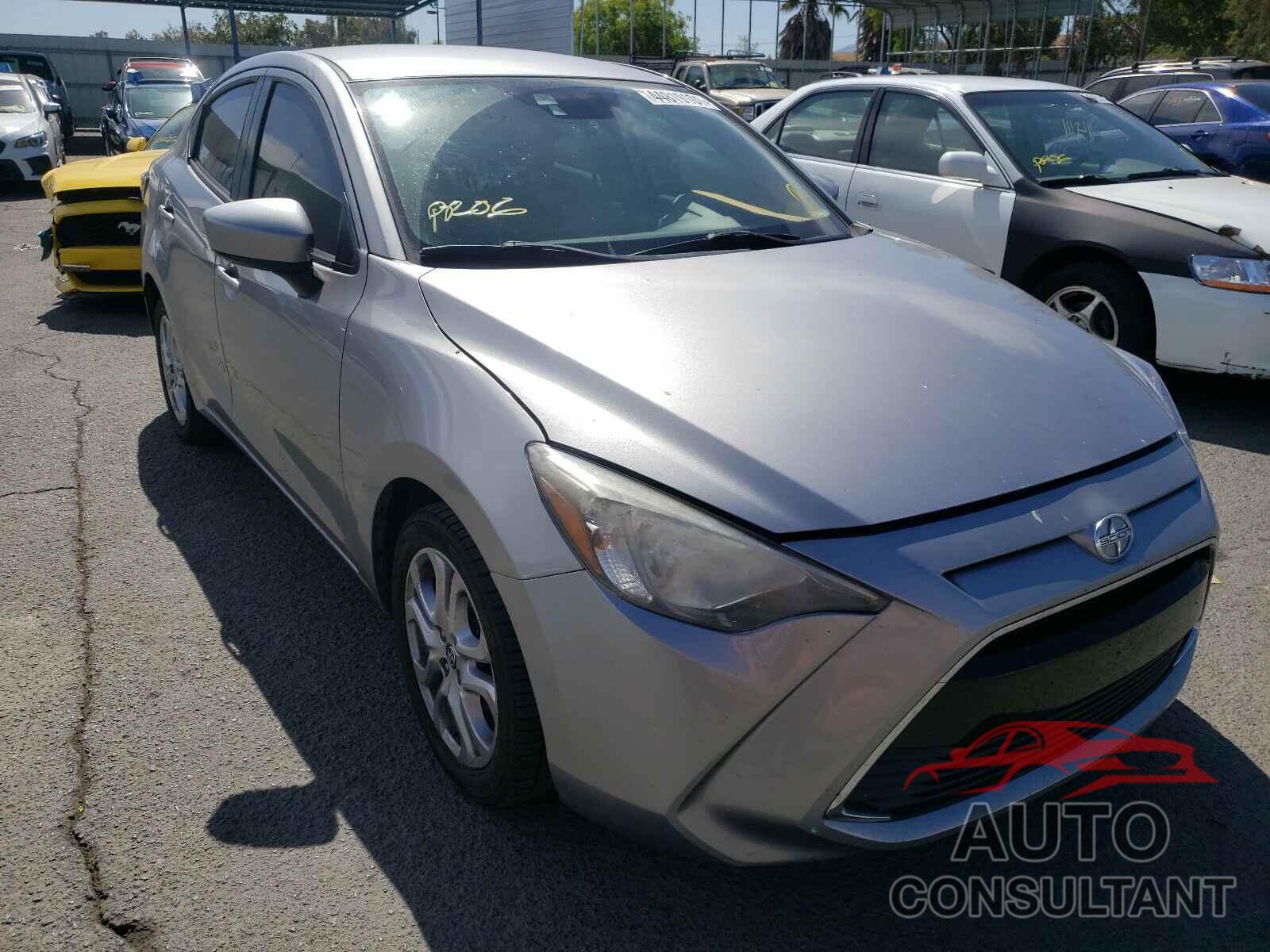 TOYOTA SCION 2016 - 3MYDLBZV0GY102144