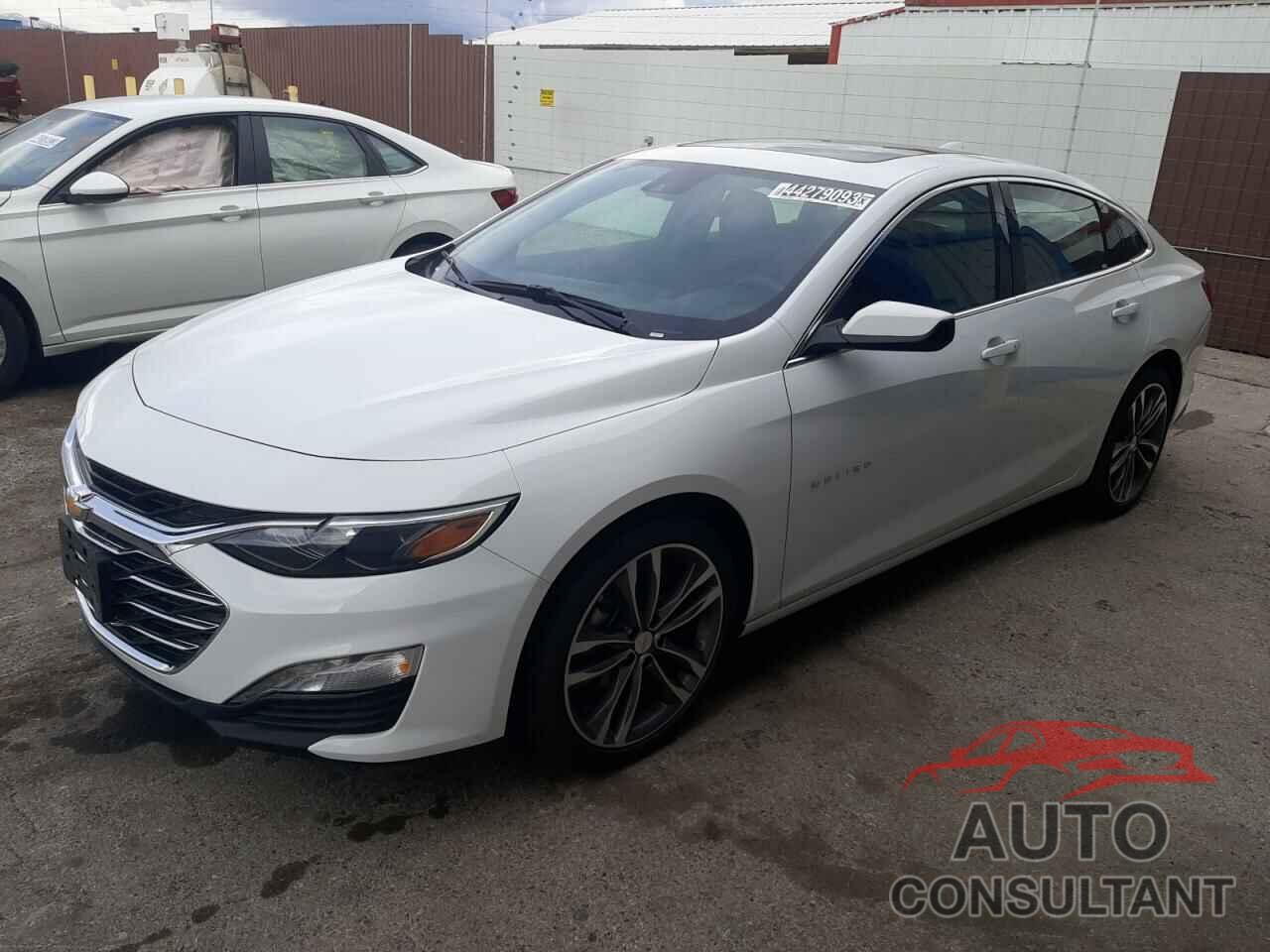 CHEVROLET MALIBU 2023 - 1G1ZD5ST3PF135022