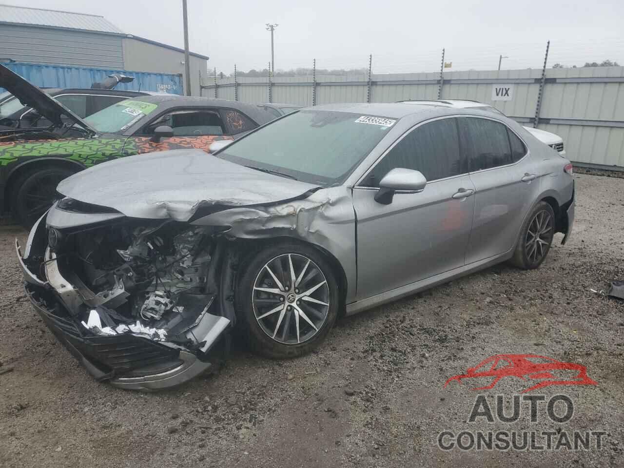 TOYOTA CAMRY 2022 - 4T1F11AK5NU028742