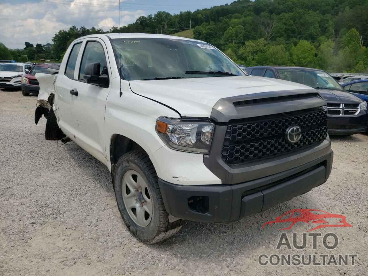 TOYOTA TUNDRA 2018 - 5TFUM5F17JX078030