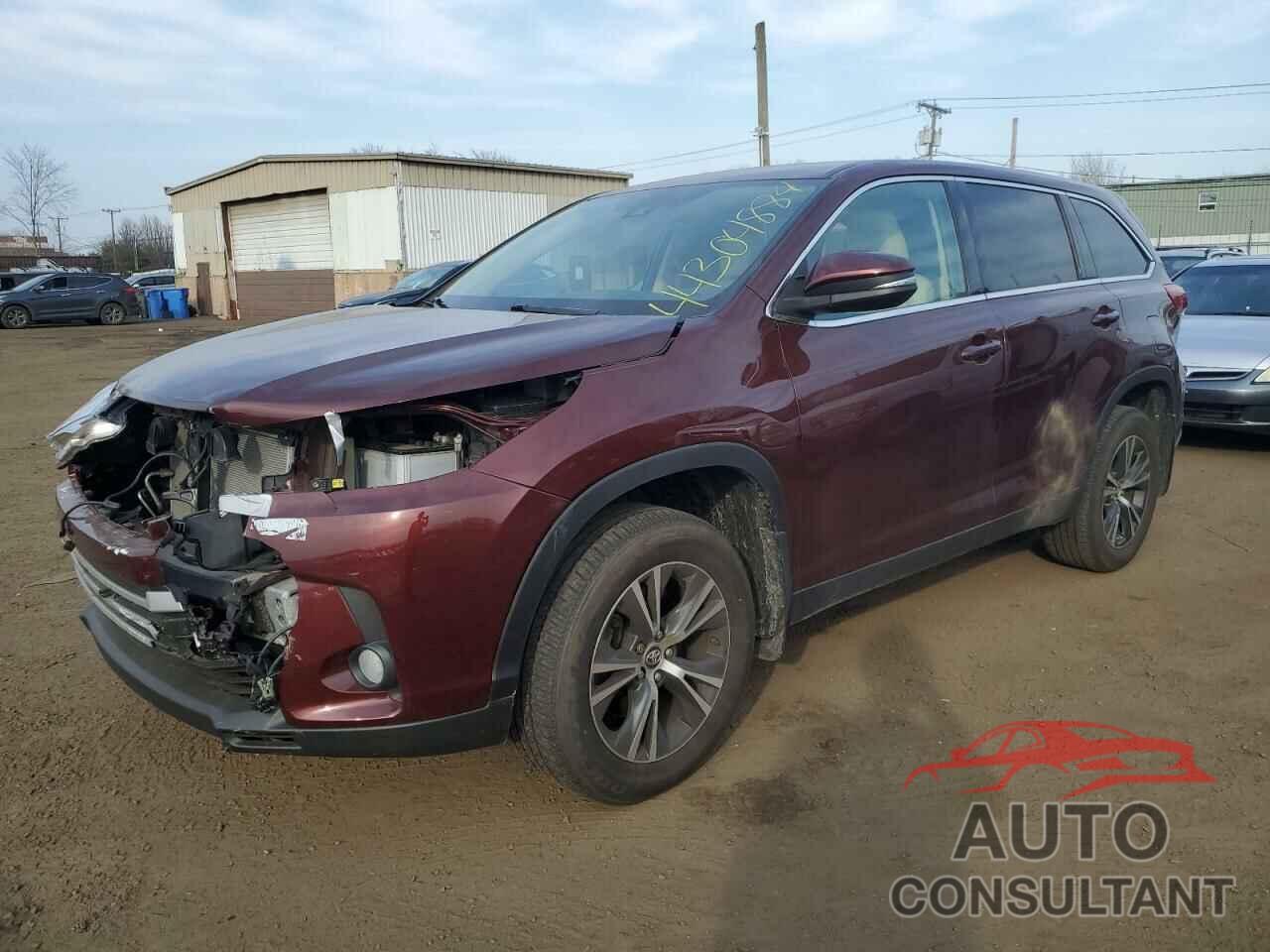 TOYOTA HIGHLANDER 2019 - 5TDBZRFH0KS974920