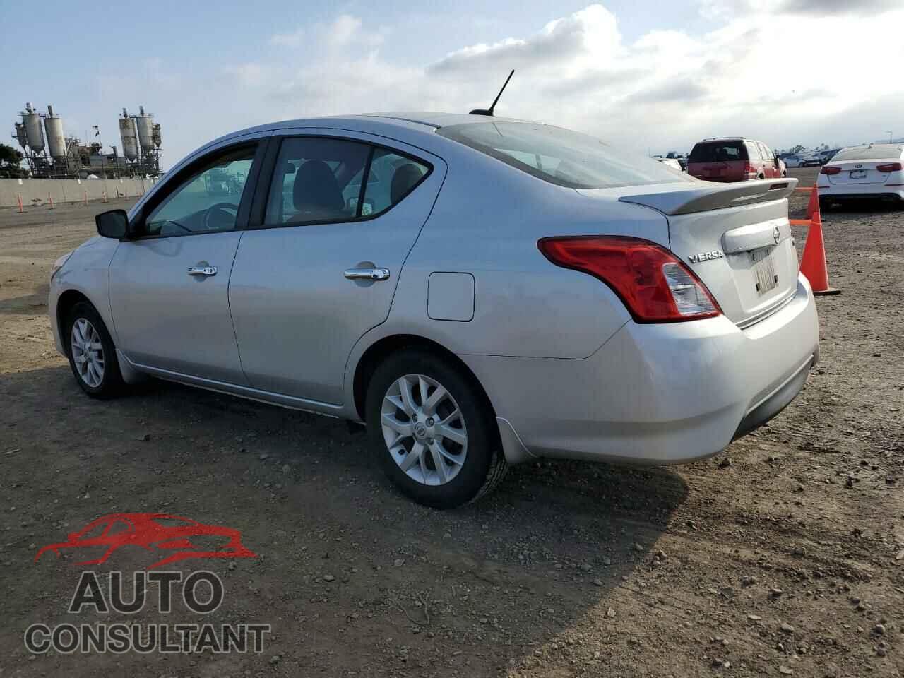 NISSAN VERSA 2017 - 3N1CN7AP1HL840759